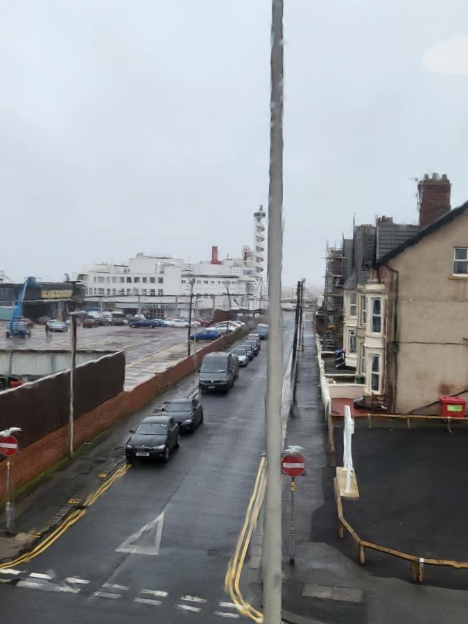 140 Bond Hotel Blackpool Exterior photo